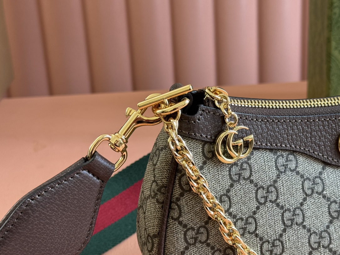 Gucci Hobo Bags